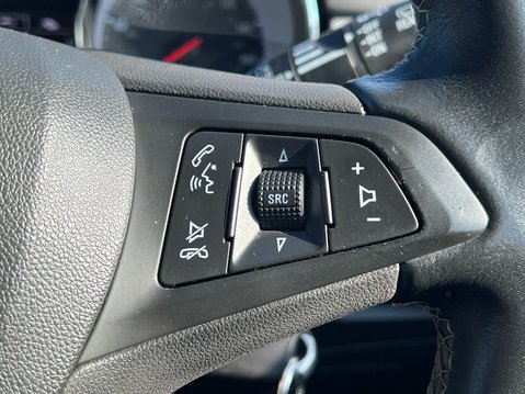 Vauxhall Astra SRI NAV 32