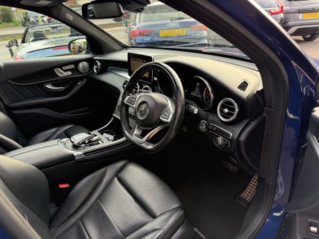 Mercedes-Benz GLC 3.0 GLC350d V6 AMG Line (Premium Plus) SUV 5dr Diesel G-Tronic 4MATIC 22