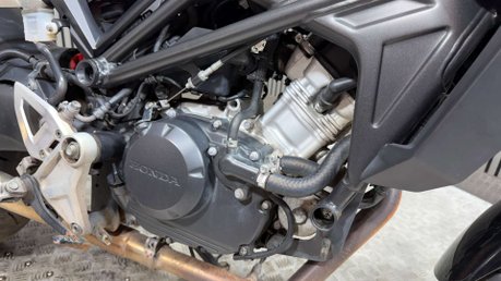 Honda CB 2020 GOOD RUNNING PROJECT BIKE 11K SPORTS 125CC 13
