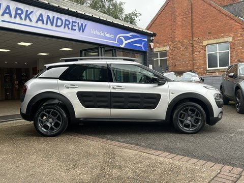 Citroen C4 Cactus BLUEHDI FEEL 2