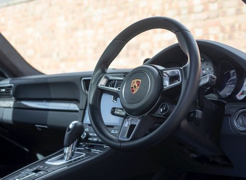 Porsche 911 (991.2) Turbo S 11
