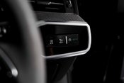 Audi RS6 Avant QUATTRO CARBON BLACK. VAT Q. WARRANTY. HEATED & COOLED SEATS. B & O. 67