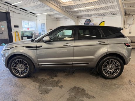Land Rover Range Rover Evoque 2.2 SD4 Pure Tech Auto 4WD Euro 5 (s/s) 5dr 4
