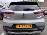 Renault Captur ICONIC TCE 5
