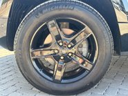 Land Rover Defender 90 D250 Hard Top SE MHEV 35