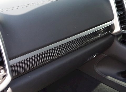 Porsche Cayenne Turbo 9