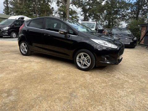 Ford Fiesta 1.0T EcoBoost Zetec Hatchback 5dr Petrol Manual Euro 5 (s/s) (100 ps) 4