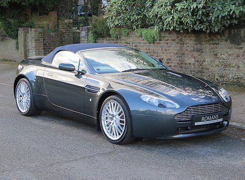 Aston Martin V8 Vantage Roadster 3