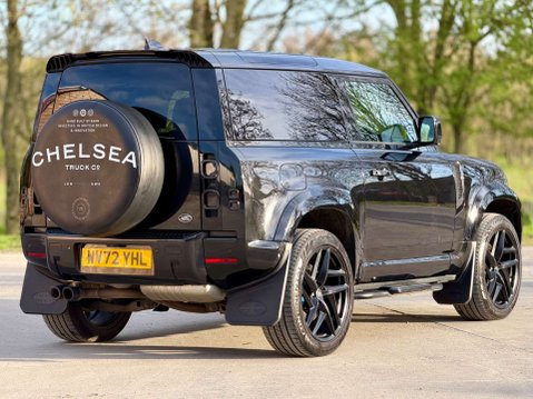 Land Rover Defender 3.0 Defender Hard Top SE D MHEV Auto 4WD 5dr 22