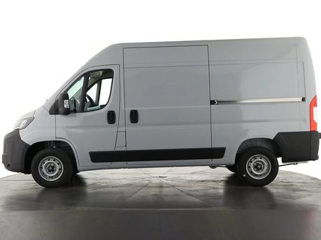 Peugeot Boxer Professional L2H2 335 Blue HDi 140ps 6