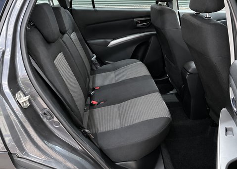 Suzuki SX4 S-Cross 1.4 Boosterjet Hybrid Motion 8