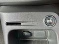 Renault Captur ICONIC TCE 33