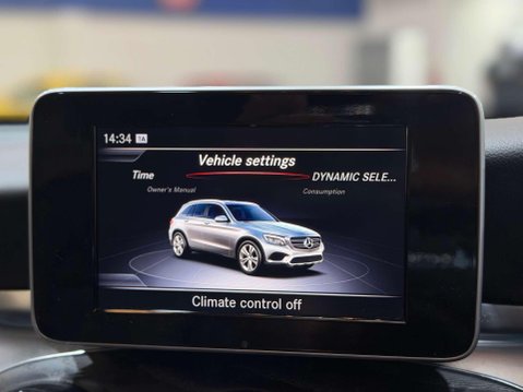 Mercedes-Benz GLC 2.1 GLC220d AMG Line (Premium) SUV 5dr Diesel G-Tronic 4MATIC Euro 6 (s/s) 34