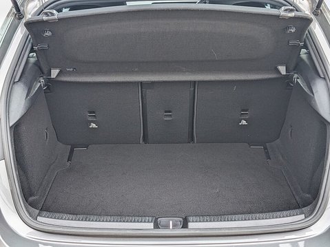 Mercedes-Benz A Class A 250 AMG LINE PREMIUM 19