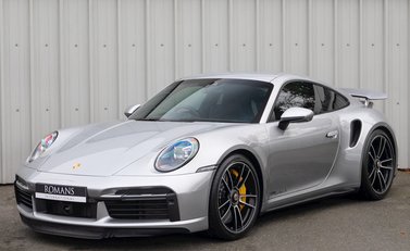 Porsche 911 (992) Turbo S 6