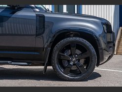 Land Rover Defender 3.0 Defender X-Dynamic HSE D MHEV Auto 4WD 5dr 6