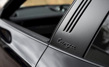 Porsche 911 Targa 4 GTS (991.2) 27