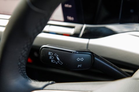 Volkswagen Golf LIFE TSI 16