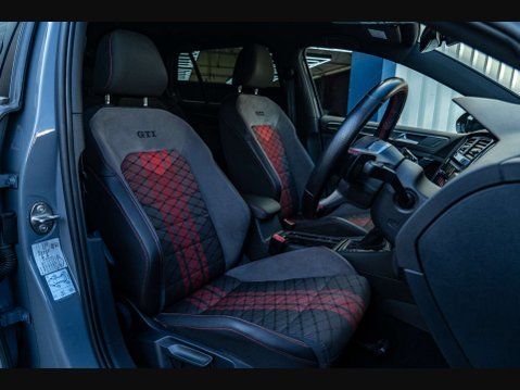 Volkswagen Golf 2.0 Golf GTi TCR Semi-Auto 5dr 6