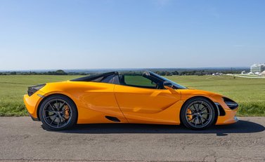 McLaren 720S Spider Peformance 3