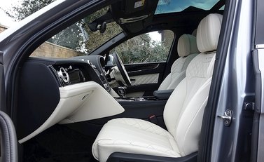 Bentley Bentayga First Edition 24