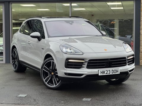 Porsche Cayenne V6 PLATINUM EDITION 2