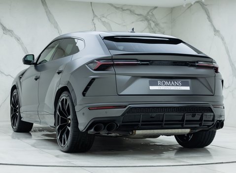 Lamborghini Urus 7