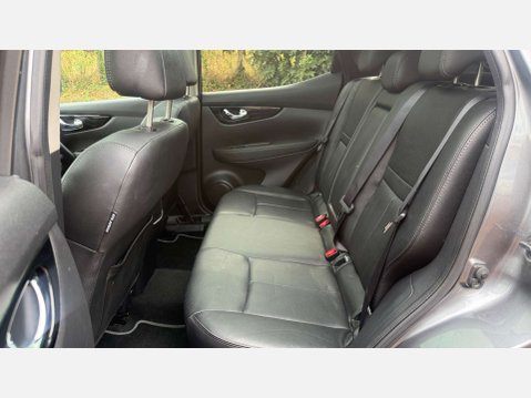 Nissan Qashqai 1.6 Qashqai Tekna dCi 5dr 9