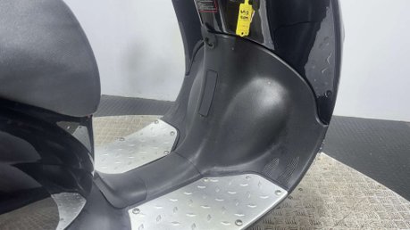 Lexmoto Valencia 2013 8K RUNNING CUSTOM SCOOTER LEARNER SCOOTER 125CC BIKE 23