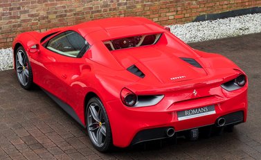 Ferrari 488 Spider 10