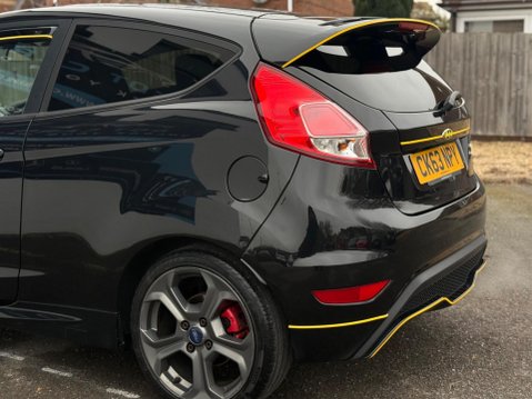 Ford Fiesta 1.6T EcoBoost ST-2 Euro 5 3dr 29