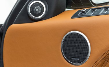 Land Rover Range Rover Sport 5.0 SVR URBAN 25