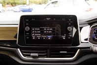 Volkswagen T-Roc R-LINE TSI 18