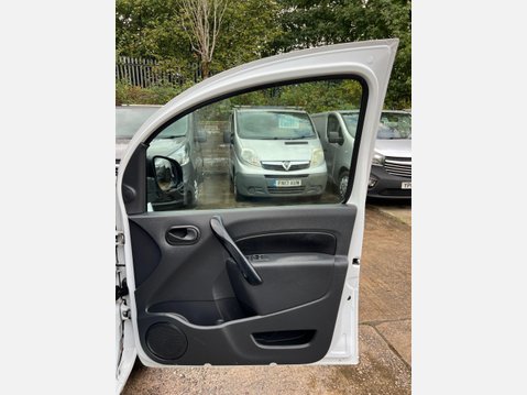 Renault Kangoo 1.5 dCi ML19 Business Panel Van 5dr Diesel Manual MWB Euro 5 (75 ps) 17