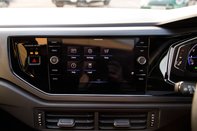 Volkswagen Taigo R-LINE TSI DSG 17