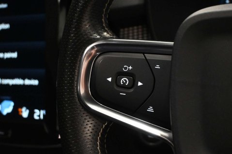 Volvo XC40 1.5 XC40 R-Design Pro T5 Recharge Auto 5dr 48