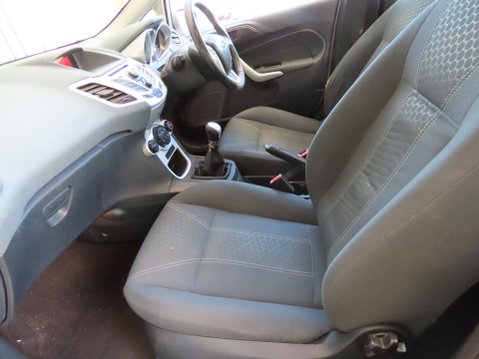 Ford Fiesta ZETEC 11