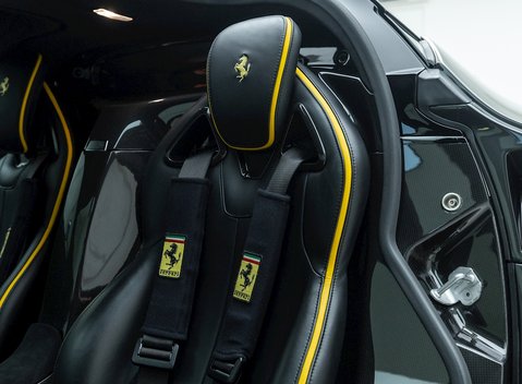 Ferrari LaFerrari 13