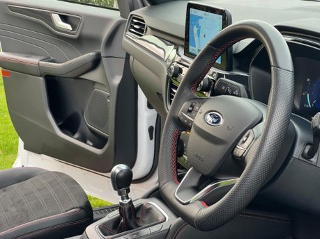 Ford Kuga ST-LINE X EDITION 31