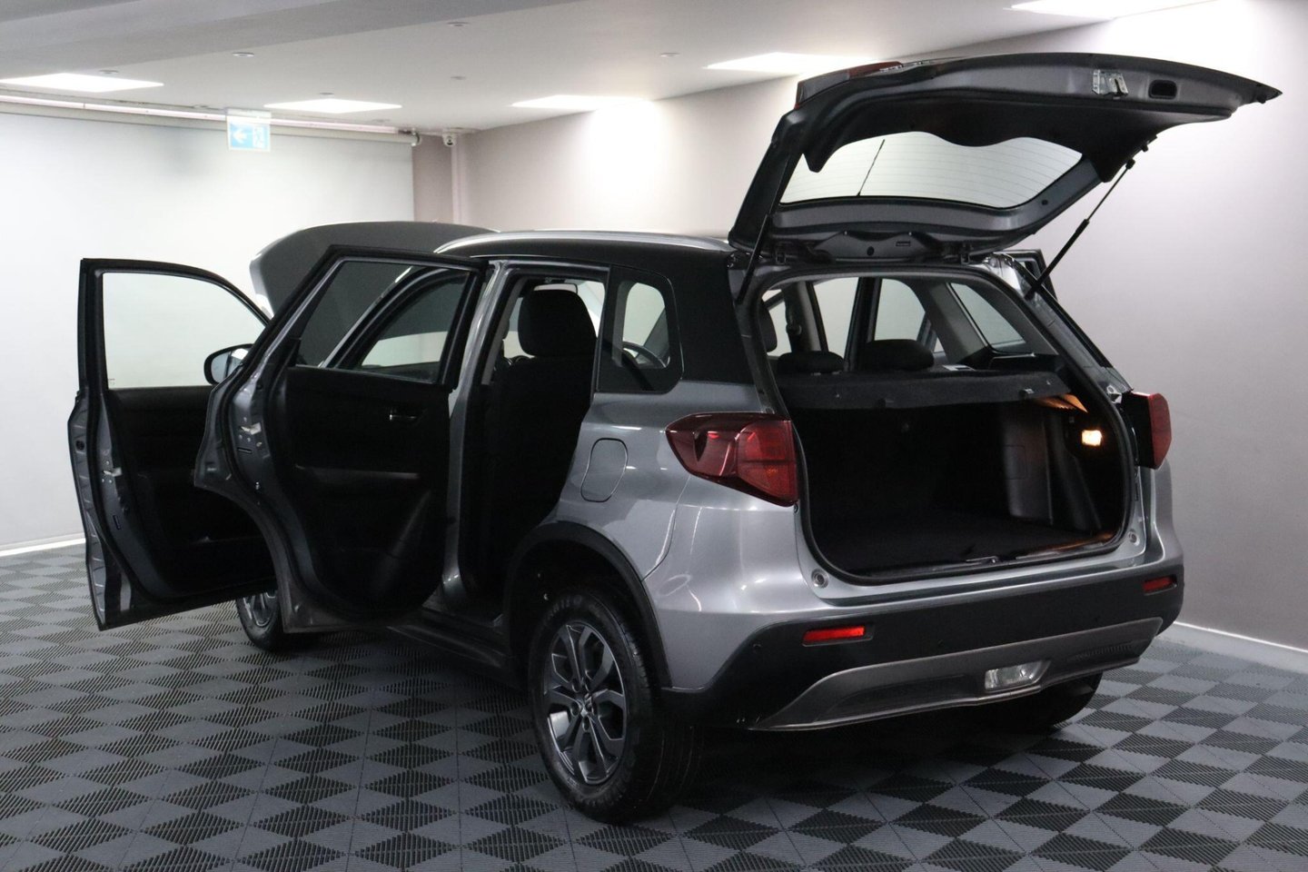 2021 Suzuki Vitara — image 17