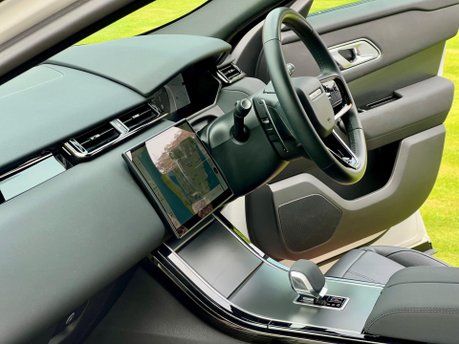 Land Rover Range Rover Velar DYNAMIC SE 7