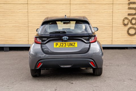 Toyota Yaris ICON FHEV 6