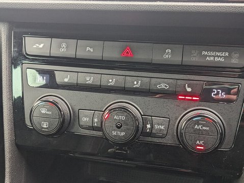 SEAT Leon TSI CUPRA LUX 4DRIVE DSG 30