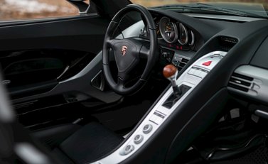 Porsche Carrera GT 15