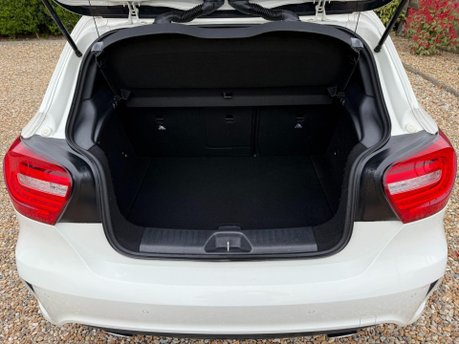 Mercedes-Benz A Class 2.1 A220 CDI AMG Night Edition 7G-DCT Euro 6 (s/s) 5dr 28