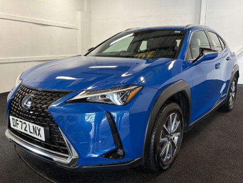 Lexus Ux 300E 1