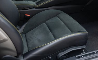Porsche Cayman GT4 (718) 17