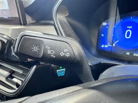 Ford Kuga 1.5T EcoBoost Titanium Edition Euro 6 (s/s) 5dr 23