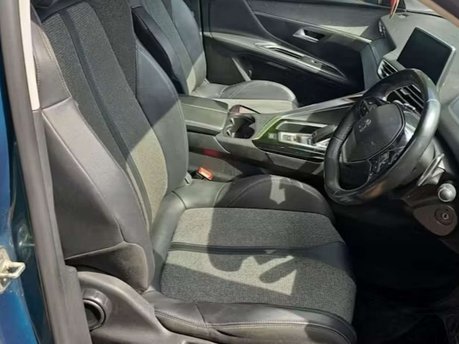 Peugeot 5008 1.2 PureTech GPF Allure SUV 5dr Petrol EAT Euro 6 (s/s) (130 ps) 23