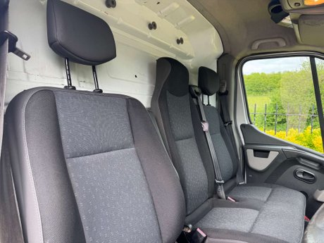 Vauxhall Movano 2.3 Movano F3500 L2H2 CDTi 17